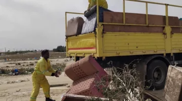 «البلدية»: رفع 325 طناً من المخلفات الزراعية والانشائية في الوفرة الزراعية