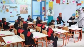 نبحث عن تغيير يحفظ كرامة الطالب.. اتحاد طب المنوفية يعلق على إيقاف رئيس الجامعة لـ 4 أساتذة| بث مباشر