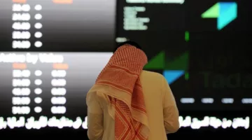 السوق السعودية تستهل تعاملاتها الصباحية بارتفاع طفيف