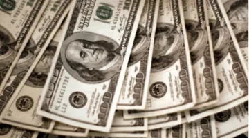 أسعار الدولار مقابل الجنيه اليوم السبت تفاوت طفيف بين أسعار البنوك الرسمية