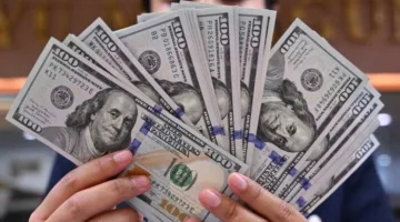 تغير جديد في سعر الدولار مقابل الجنيه المصري اليوم الجمعة.. كم بلغ؟