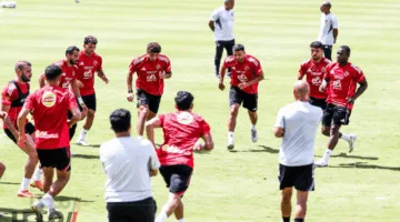 «لحظات مثيرة» تردد قناة الأهلي نايل سات الناقلة مباراة الأهلي والبنزرتي الودية اليوم 25-7
