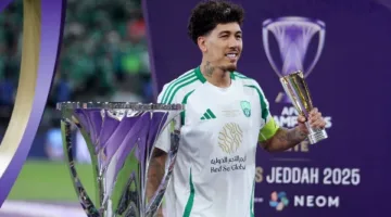 نادي السد القطري يعلن رسميًا تعاقده مع روبرتو فيرمينو في صيف 2025