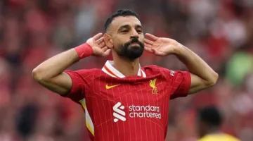 أداء محمد صلاح مع ليفربول في موسم 2024-2025 قبل جائزة هذا العام
