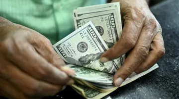 قفزة غير مسبوقة لسعر الدولار في السوق الموازية والبنوك اليوم 8 أغسطس 2025.. هل يتجاوز 49 جنيهًا؟
