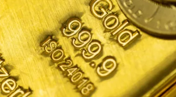هبوط مفاجئ في سعر جرام الذهب عيار 21 إلى 36.575 ريال في عمان صباح الإثنين 11-8-2025 – كم بلغ التقرير الأول؟