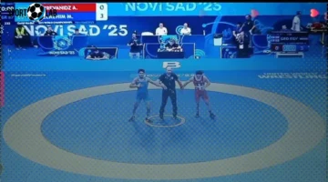 محمد حسن يتوج بذهبية بطولة العالم للمصارعة في صربيا