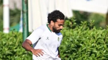 ناصر ناصر يغادر المستشفى بعد تدهور حالته الصحية مع الاتحاد