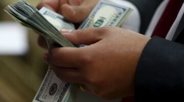 47.55 جنيه.. سعر الدولار الثلاثاء في البنك الأهلي للشراء