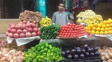 أسعار الفاكهة تتفاوت في أسواق الأقصر اليوم الإثنين 1 ديسمبر 2025