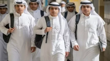 إجازة 4 أيام للطلاب.. تبدأ الأسبوع القادم قبل اختبارات 15 رجب 2025