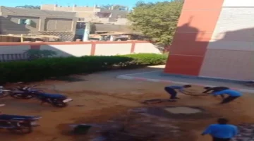 إحالة مدير ومعلم.. إجبار طلاب على عمل بناء داخل المدرسة