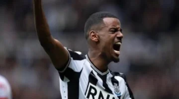 إضراب ألكسندر إيزاك.. يعطل استراتيجية نيوكاسل قبل سوق 2025