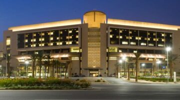 إعلان جديد.. جامعة الملك سعود تفتح القبول بدبلومات مركز الجدارات للفصل الثاني 2026