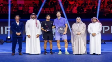 الأمريكي تيين يتوج بلقب بطولة الجيل القادم للتنس 2025