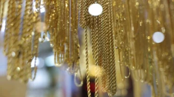 تحديث أسعار.. الذهب يسجل ارتفاعاً طفيفاً في العراق 8 ديسمبر 2025