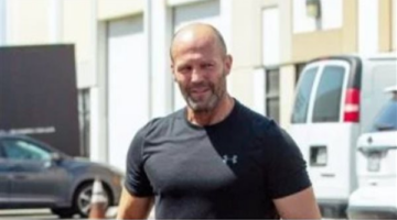 خطوة مرتقبة.. ريك رومان وو ووارد باري يقودان فيلم “Shelter” نحو الإصدار