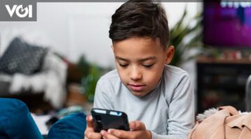 دراسات 2025 تكشف زيادة مخاطر السمنة واضطرابات النوم لدى أطفال الابتدائي يمتلكون هواتف