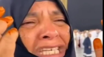 رواد التواصل ينتقدون: “الكعبة للعبادة مش الدعا” بعد دعاوى أسرية مثيرة