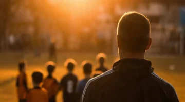 صفعة للرياضة.. القبض على مدرب كرة قدم بتهمة التحرش بالقاصرين في 2025