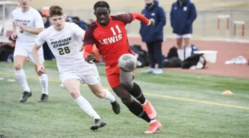 صفقة فاشلة.. الكشف الطبي يمنع جيمي موانجا من الانضمام لغزل المحلة بعد ساعتين