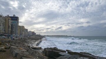 طقس الإسكندرية غدًا: أجواء مستقرة نهارًا وبرودة شديدة ليلاً