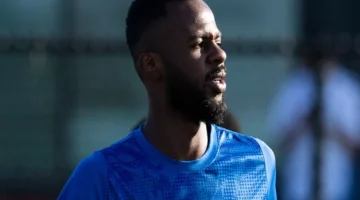 عاصفة جديدة.. أزمة نادي الشباب تكشف أحداثًا قبل رحيل تمبكتي