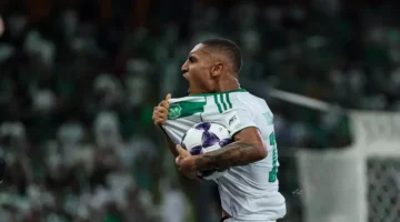 قرار حاسم.. النادي الأهلي ينهي جدل رحيل إنزو ميو إلى أوروبا