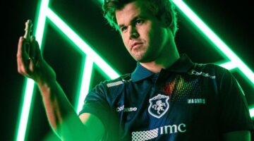 قمة الجولة.. ماغنوس كارلسن يتصدر بطولة الشطرنج في كأس العالم الإلكتروني 2025