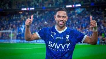 لحظة حاسمة.. لودي يعيد نوتنغهام إلى المنافسة بعد ساعتين