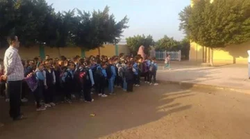 وفاة طالبة أثناء طابور الصباح بعارض صحي.. أولياء أمور يلومون المسؤولين بشدة