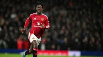 10 لاعبين.. يحركون سوق الانتقالات الإنجليزية برحيل محتمل