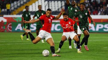 20 محترفًا أوروبيًا.. يقتربون من ارتداء قميص منتخب مصر