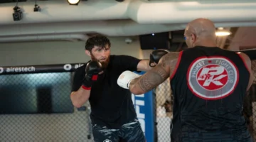 الإمارات قبلة رياضيين عالميين في UFC.. أبرزهم هنا