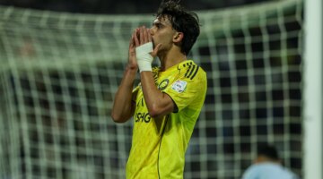 تصدٍ خيالي.. حارس الخلود يمنع هدفا تاريخيا لجواو فيليكس بالدوري السعودي