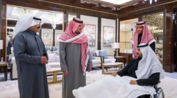 تكريم وزيري.. ريان آل أحمد ينقذ معتمرًا من سقوط في الحرم