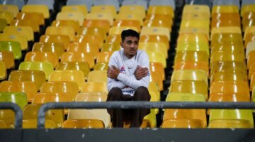 حضور وحيد.. الزمالك يكرم مشجعاً وفياً بعد لقاء المصري