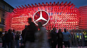 رفض قاطع.. مرسيدس تصدم ترامب وتكشف أسباب تراجعها عن صفقة ضخمة بالولايات المتحدة