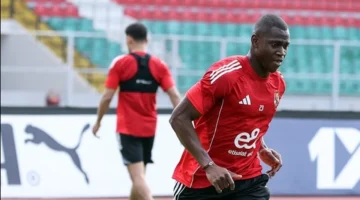 صفقة مجانية.. فالنسيا الإسباني يضم أليو ديانج لاعب الأهلي عقب انتهاء عقده