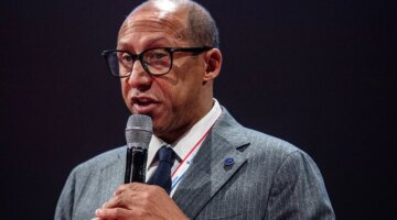 فوضى نهائي السنغال.. رئيس الاتحاد الفرنسي يعلق على تنظيم المغرب لأمم أفريقيا 2026