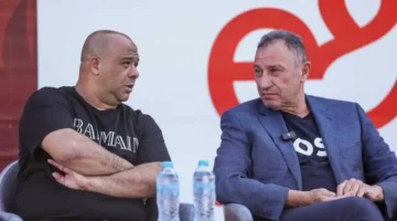 قرار حاسم.. الأهلي يحدد موقفه من صفقة مهاجم الوكرة