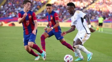 قمة السوبر الإسباني.. توقيت مواجهة برشلونة وريال مدريد وقنوات البث 2025