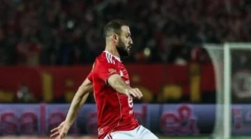 كشف مصدر أهلاوي.. موقف النادي من عرض بيراميدز لعمر كمال