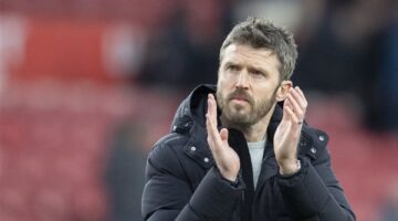 مايكل كاريك يتولى تدريب مانشستر يونايتد رسمياً