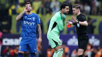 محمد نور يدافع عن حارس النصر.. الهلال لم يحسم الدوري بعد