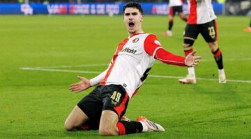 هدف استثنائي.. نجل فان بيرسي يبهر الدوري الهولندي