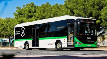 وصول 250 حافلة.. “طرق دبي” تكشف عن كهربائية ومتوافقة