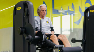 بقاء جيسوس مع الهلال.. شرط برتغالي يربط مصير المدرب باستمرار رونالدو ونيمار