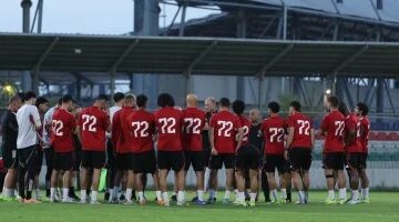 تحت أنظار كولر.. انطلاق المران الأول للأهلي في تنزانيا بفقرة بدنية شاقة