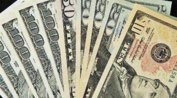 تحديثات الصرف.. سعر الدولار يسجل مستويات جديدة في البنوك المصرية خلال تعاملات الأربعاء